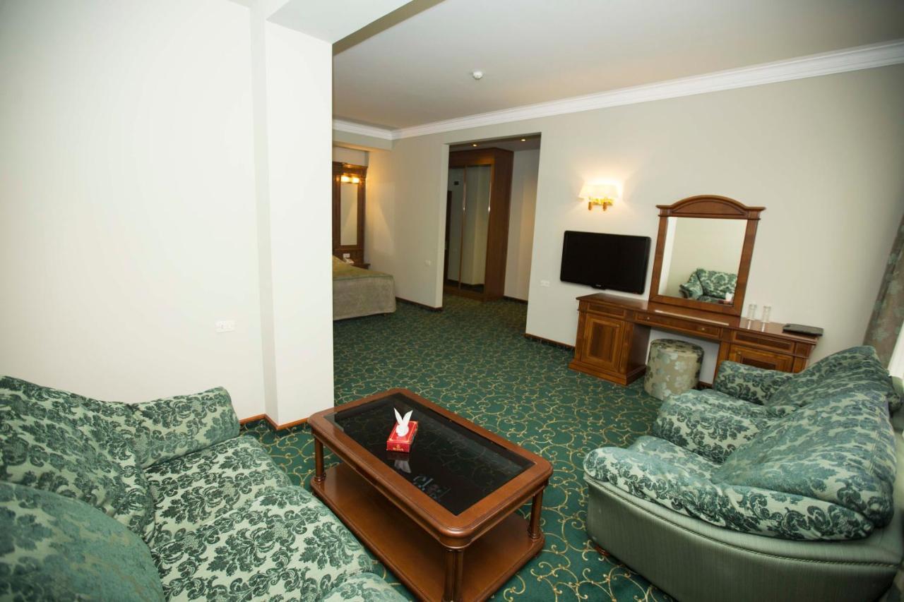 Hotel Russia Tsaghkadzor Esterno foto